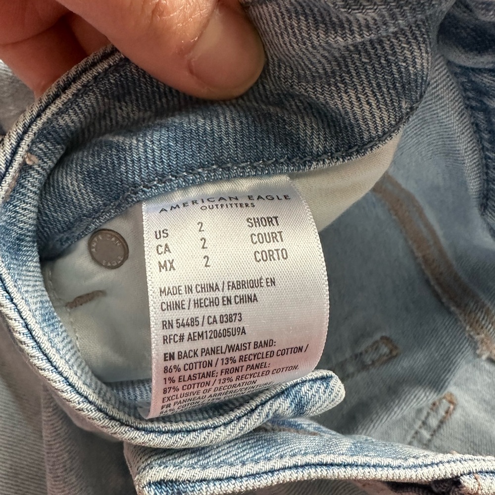 American Eagle Outfitters Distressed Mom Jeans - Picture 3 of 4